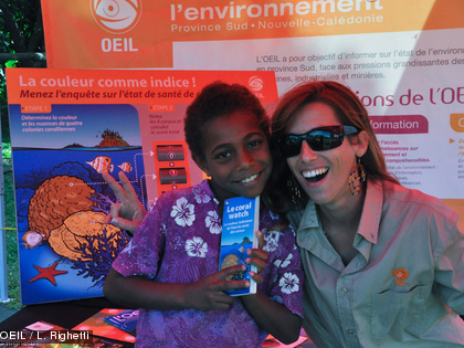 Comment évaluer l'état de santé des coraux ? Le coral watch, jeu pour enfants et pour adulte, propose une méthode basée sur la couleur des coraux